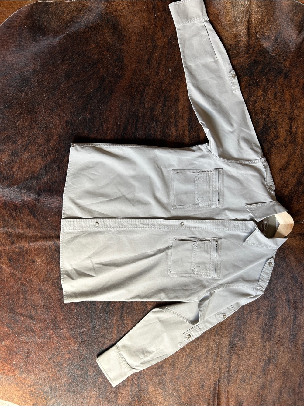 Cabela's Light Gray Men's Casual Button-Down Shirt